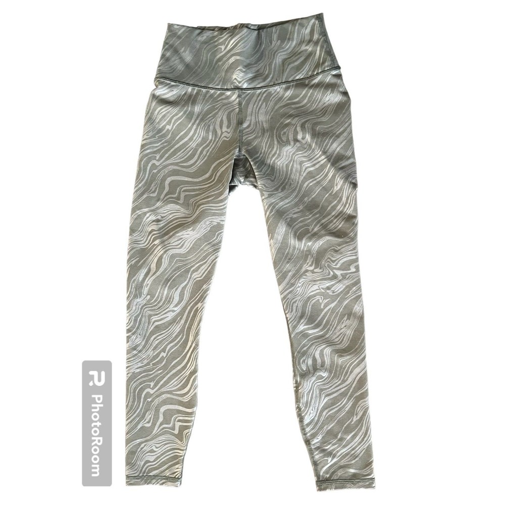 Women's Fabletics Olive‎ Green Powerhold Capri Leggings 7/8 Size Small